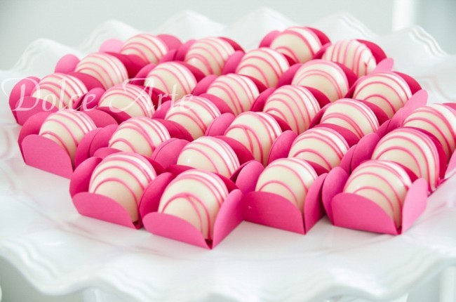 Mesa de Doces - Aniversário Cinema Bonequinha de Luxo