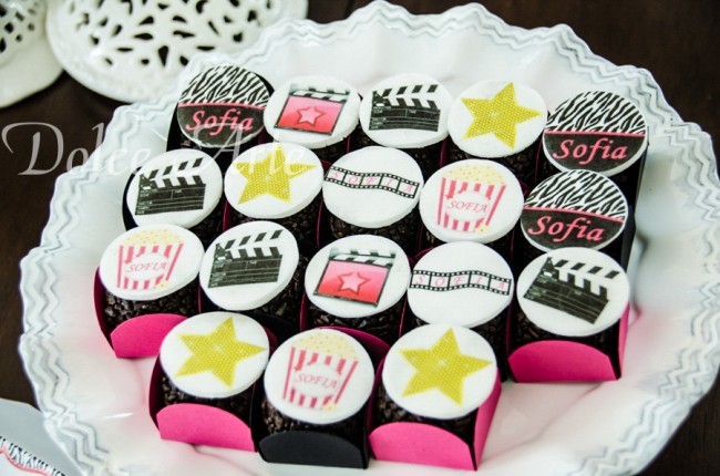 Mesa de Doces - Aniversário Cinema Bonequinha de Luxo