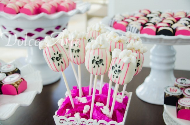 Mesa de Doces - Aniversário Cinema Bonequinha de Luxo