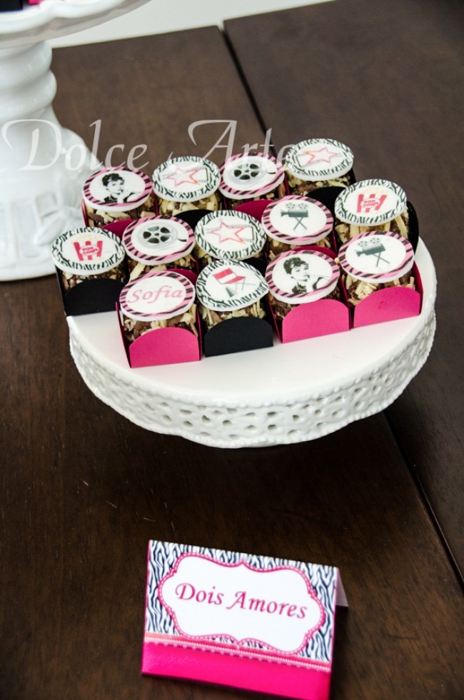 Mesa de Doces - Aniversário Cinema Bonequinha de Luxo