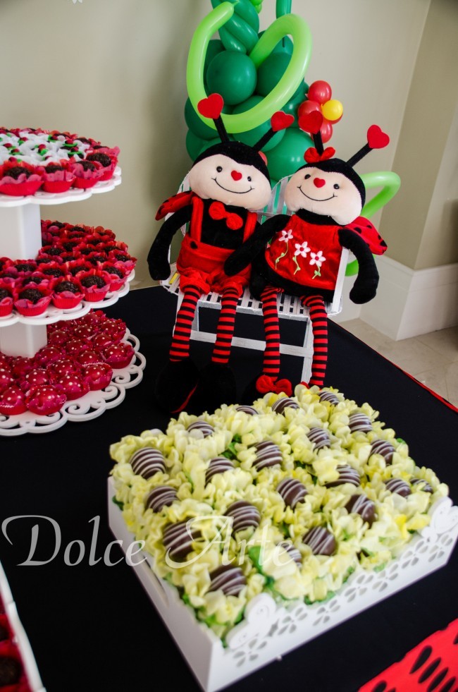 Mesa de Doces - Aniversário Infantil Joaninha