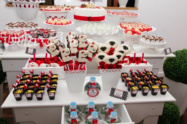 Mesa de Doces -  Aniversário Pet