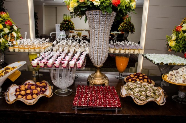 Mesa de Doces - Casamento Ilha do Mehl