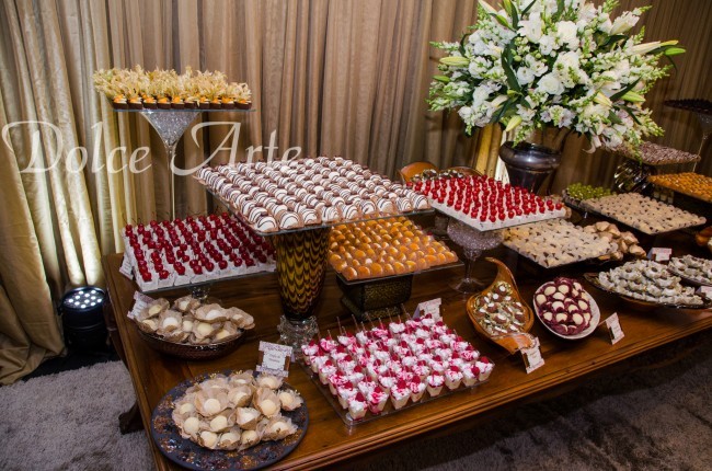 Mesa de Doces - Casamento Ilha do Mehl
