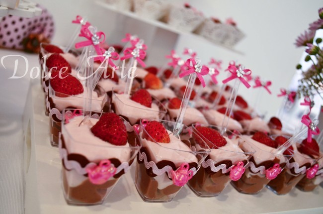 Mesa de Doces - Chá de Panela Marrom e Rosa