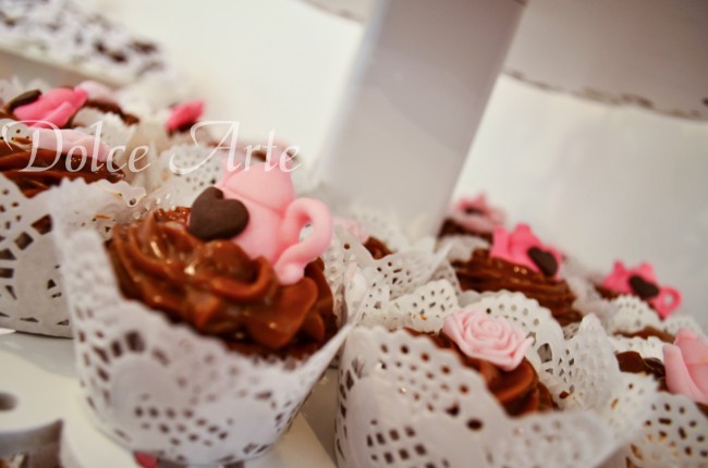 Mesa de Doces - Chá de Panela Marrom e Rosa