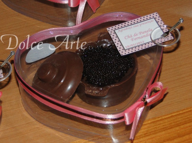 Mesa de Doces - Chá de Panela Marrom e Rosa