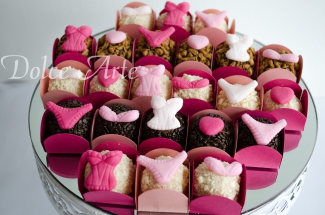 Doces Decorados Chá de Lingerie