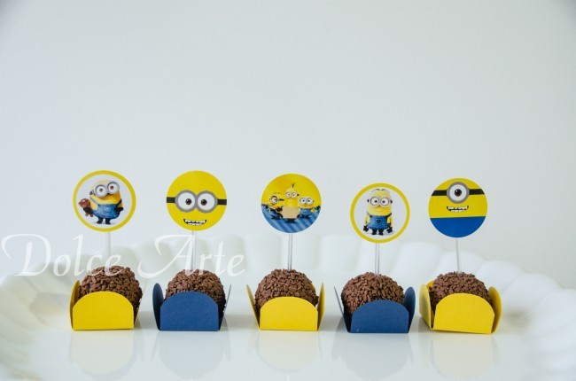 Doces decorados Toppers Minions