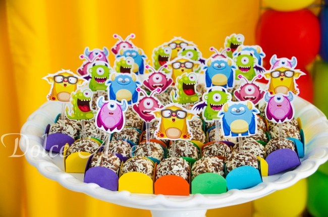 Doces Decorados Toppers Monstrinhos