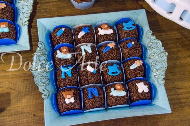Brigadeiros Decorados Chá de Bebê Ursinho