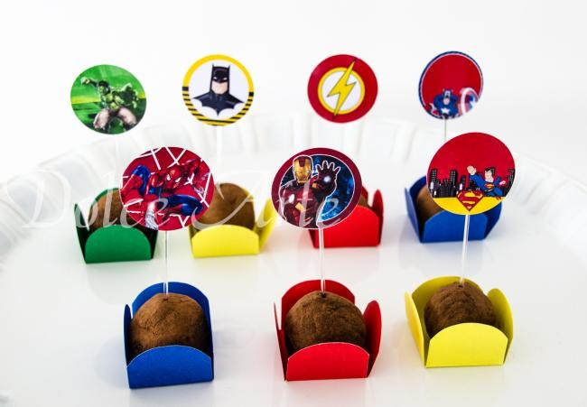 Doces Decorados Toppers Super Heróis