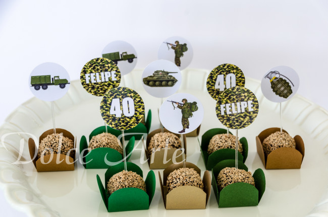 Doces decorados Militar