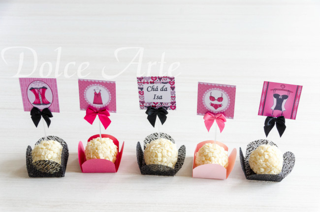 Doces Decorados Chá de Lingerie