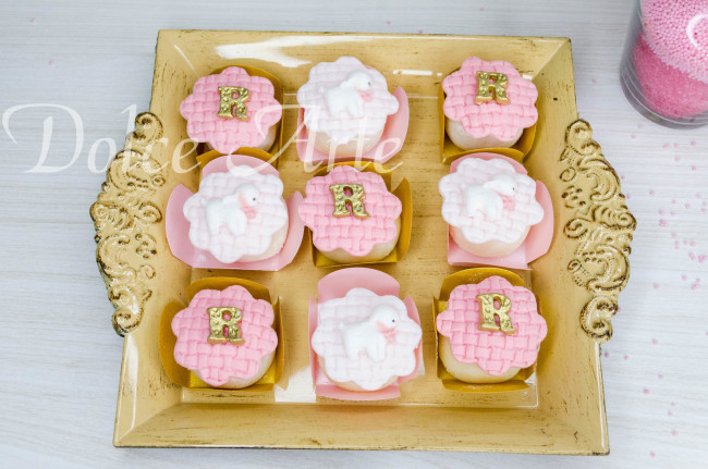 Doces decorados Chá de bebê Ovelhinha