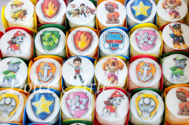 Doces decorados Patrulha Canina