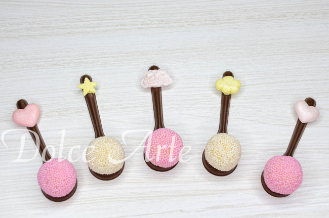 Colher de chocolate com brigadeiro Balão