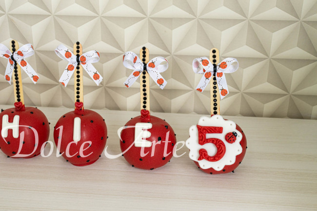 Maçã decorada Ladybug - Miraculous