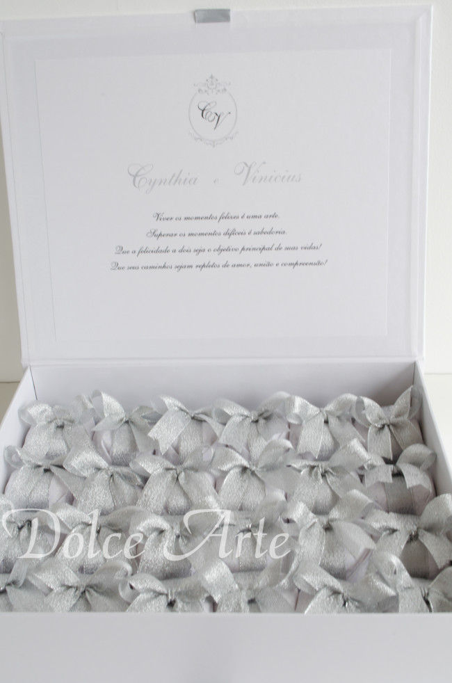 Caixa personalizada com Bem-Casados