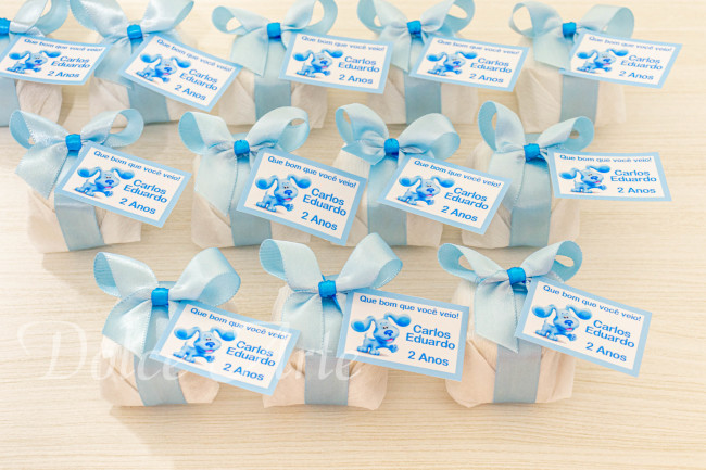 Bem-Vivido em crepom com fita de cetim e tag