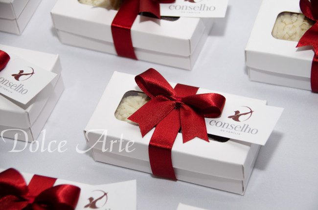 Caixas de Papel com Visor com 2 doces