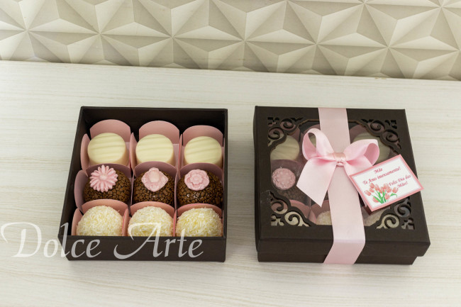 Caixa Especial com 9 doces