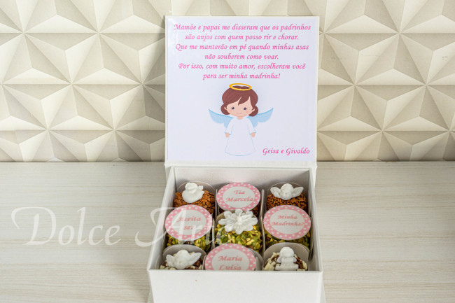 Caixa Personalizada com 9 Doces decorados Convite Batizado