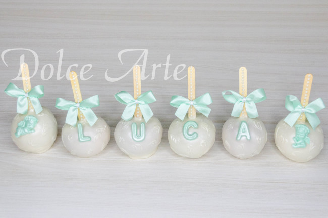 Maçãs de chocolate decoradas Batizado