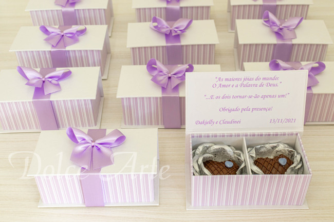 Caixa personalizada com 2 bombons