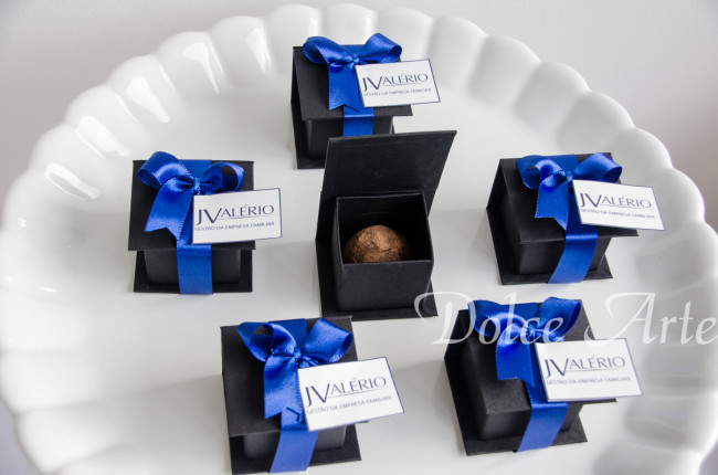 Caixa personalizada com 1 doce corporativo