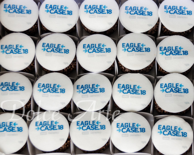 Doces Decorados Corporativos, personalizados com pastilha de açúcar com a logo da empresa