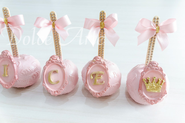 Maçã de chocolate Ursinha Coroa