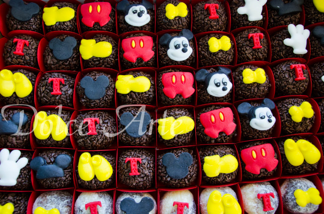 Doces decorados Mickey