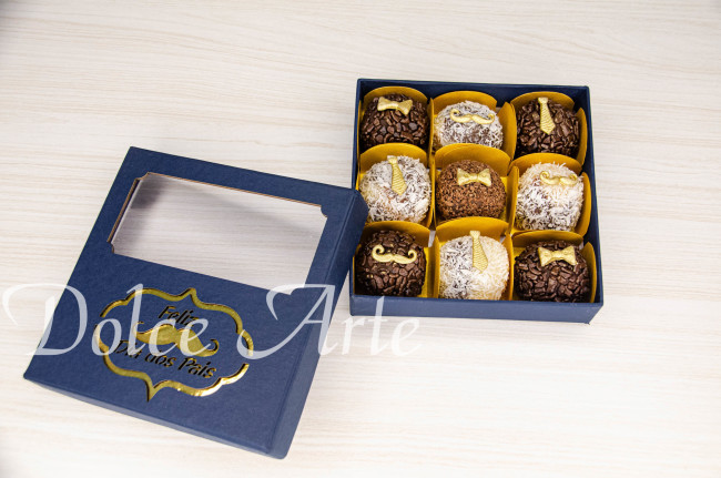 Caixa Especial com 9 doces decorados