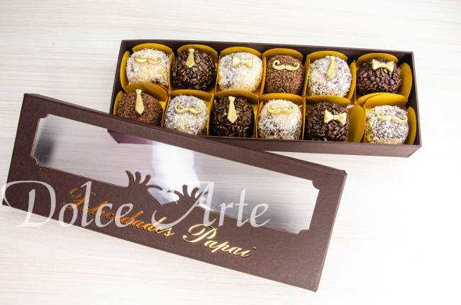 Caixa Especial com 12 doces decorados