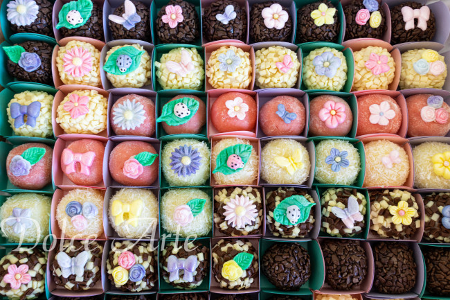 Doces decorados Jardim