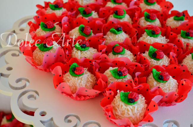Doces decorados Jardim