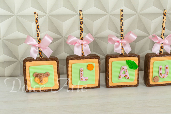 Pães de mel no palito Safari