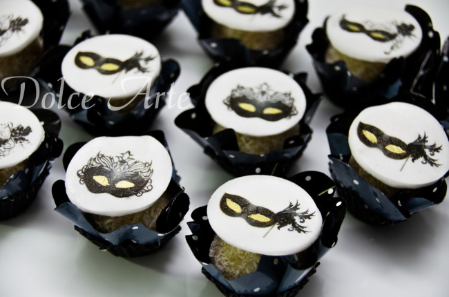 Doces decorados pastilha de açúcar máscara