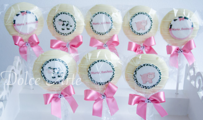 Pirulitos de chocolate com pastilha de açúcar Fazendinha