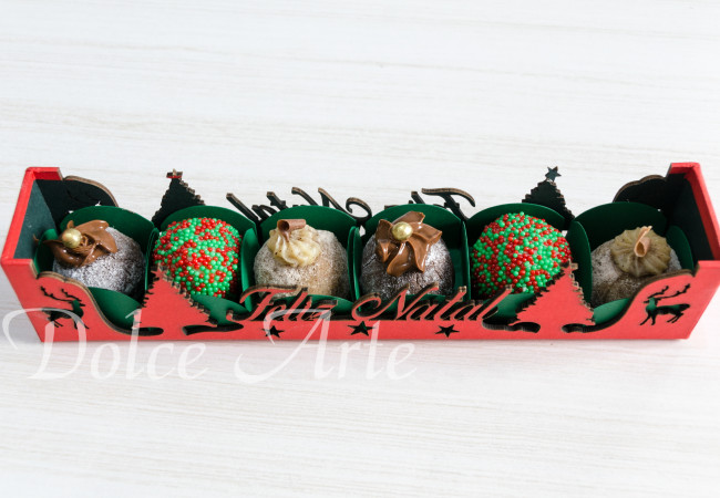Caixa natal com 6 doces