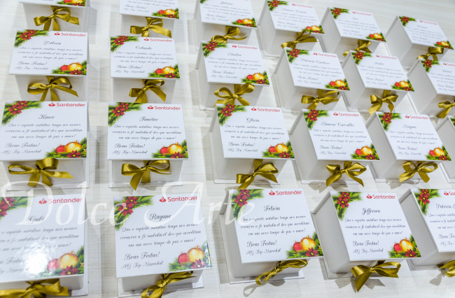 Caixa personalizada com 1 pão de mel Natal