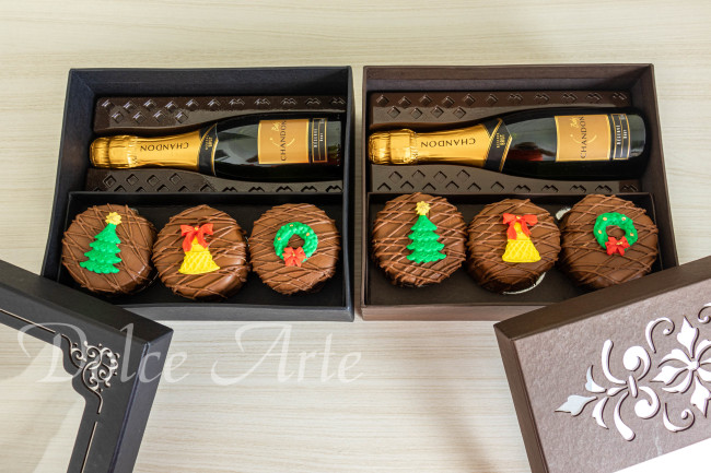 Caixa com 3 Pães de mel decorados Natal e mini espumante