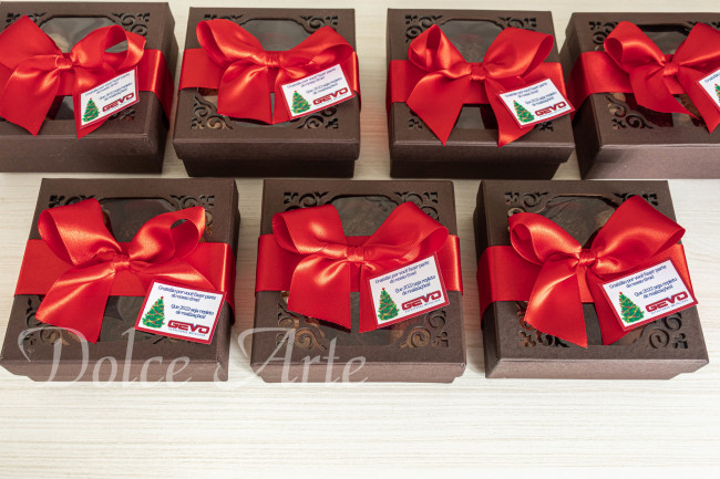 Caixa com 9 doces decorados Natal