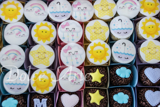 Doces decorados Chuva de Amor