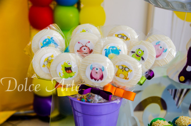 Pirulitos de chocolate Monstrinhos