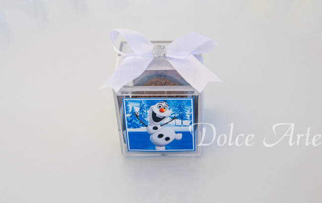 Caixinha de acetato com doce Frozen