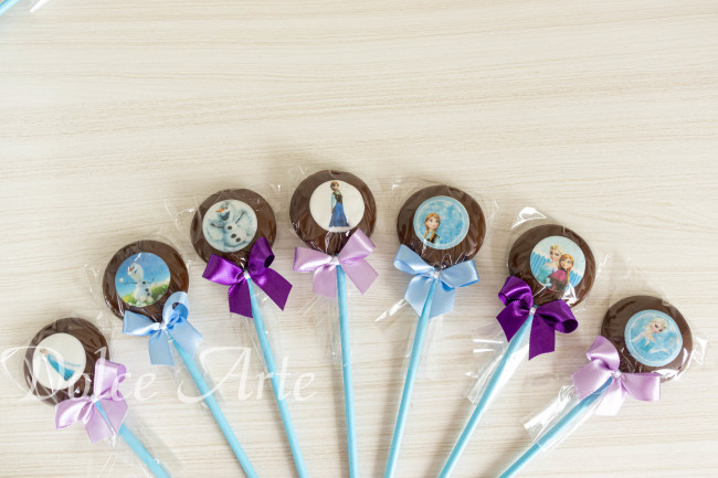 Pirulitos de chocolate Frozen