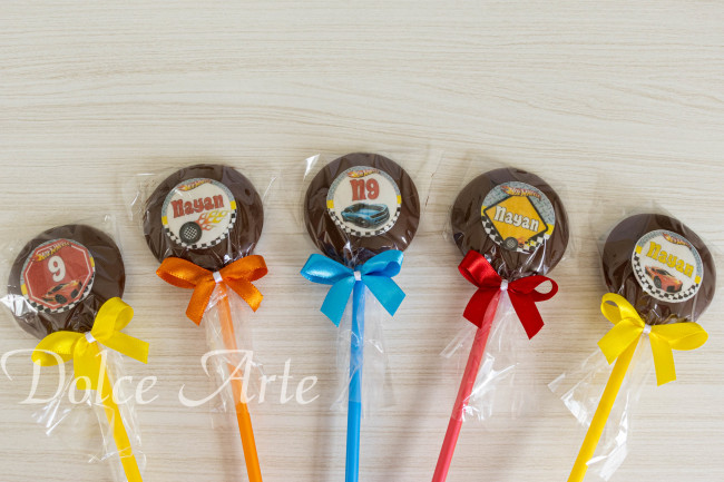 Pirulitos Hot Wheels