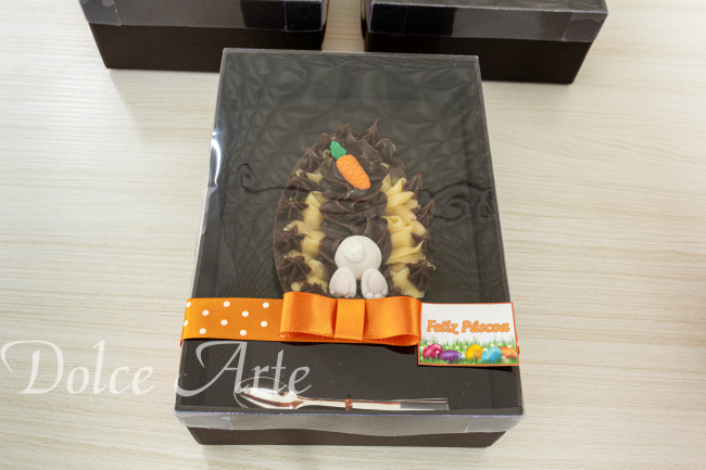 Ovo de chocolate recheado Páscoa